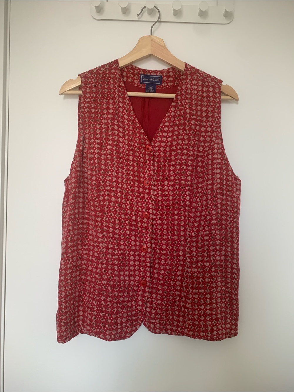 Vintage Charter Club 100% silk Women's Red Patterned Button-Front Vest